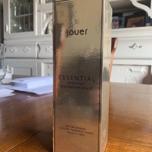 Jouer foundation brush